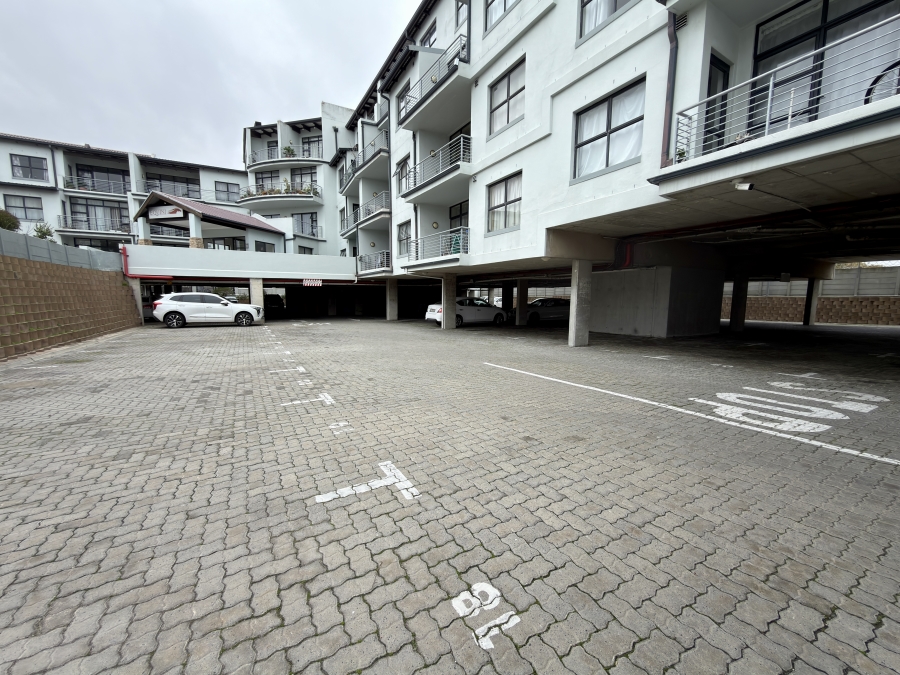 1 Bedroom Property for Sale in Royal Ascot Western Cape